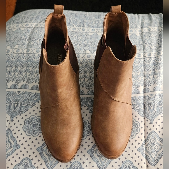 Wedges - Picture 2 of 3